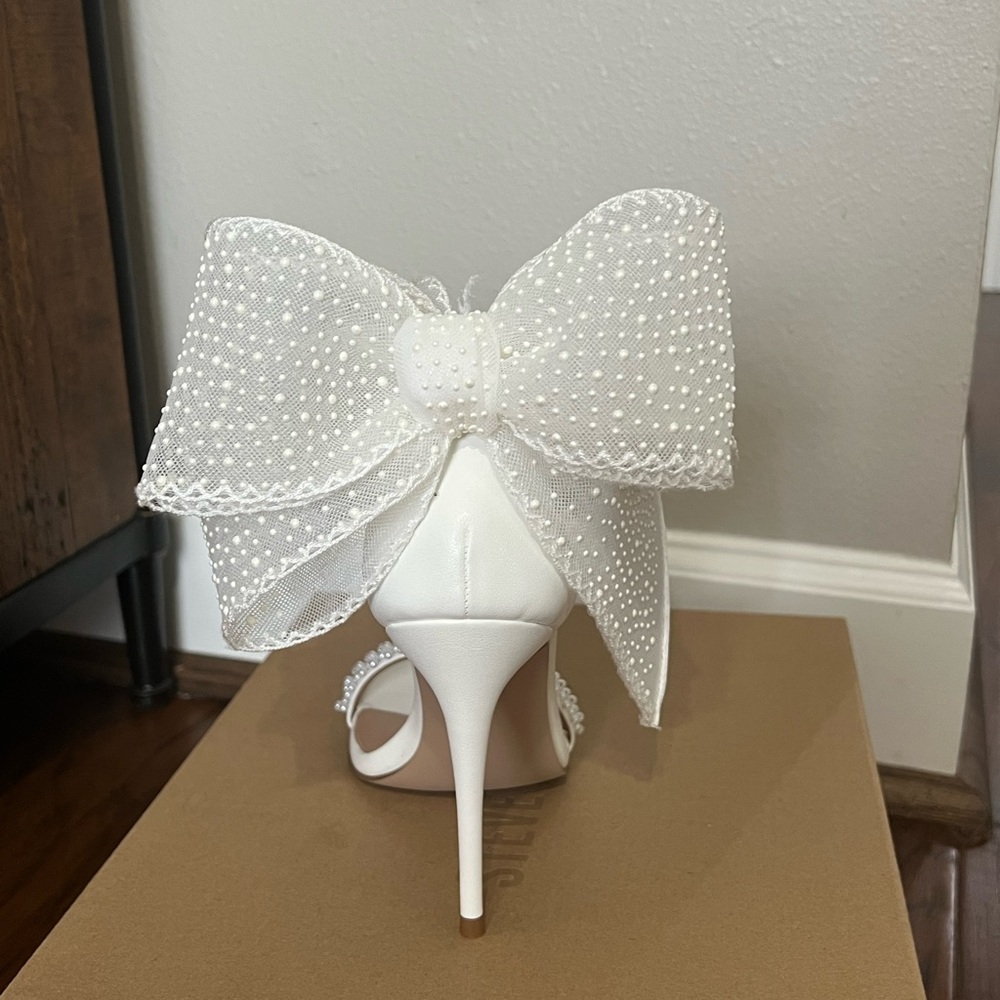 Steve Madden Benni Heels - White